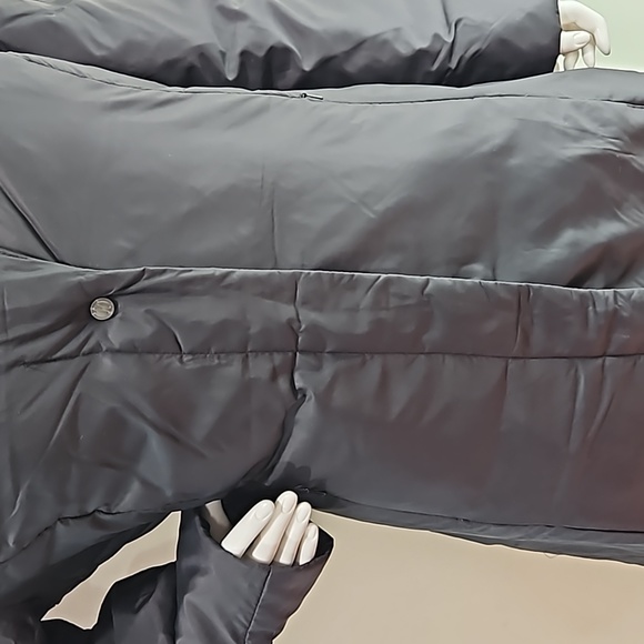 BRAND NEW Cole Haan puff jacket - Picture 3 of 13